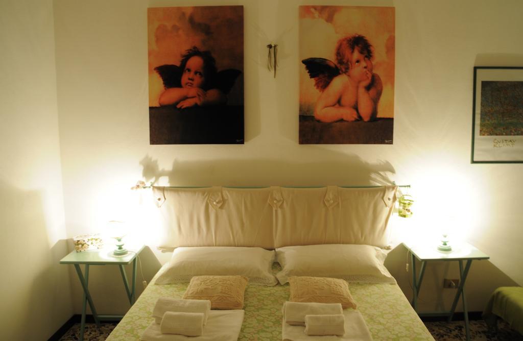 Bed and Breakfast Casa Tarragona Альгеро Номер фото